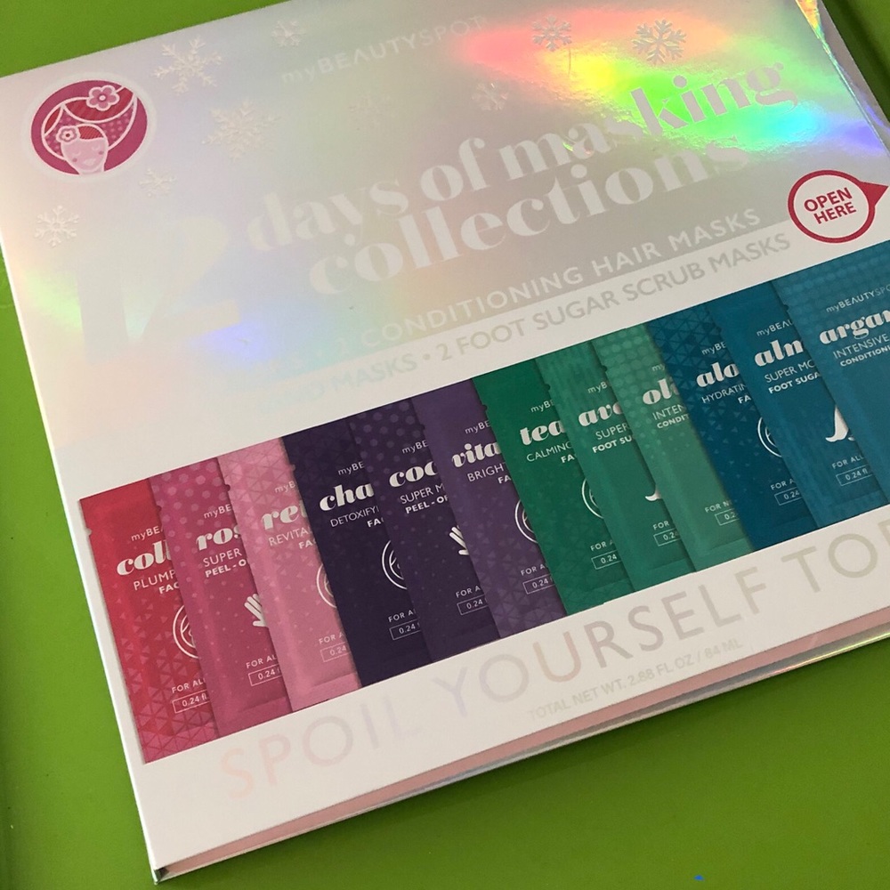 NWT 12 days of beauty masking!!